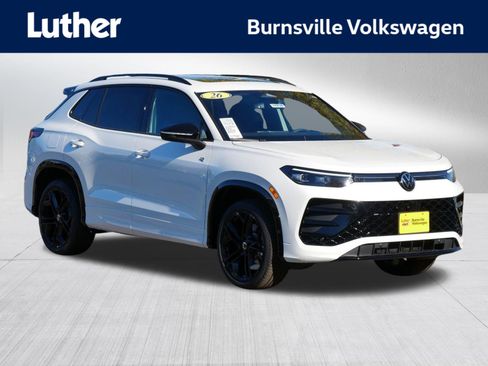 New 2026 Volkswagen Tiguan SE R-Line AWD/4WD image 1