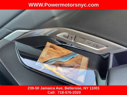 Used 2024 BMW 740i xDrive AWD/4WD image 34