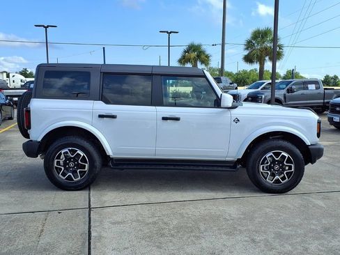 Used 2026 Ford Bronco Outer Banks AWD/4WD image 8