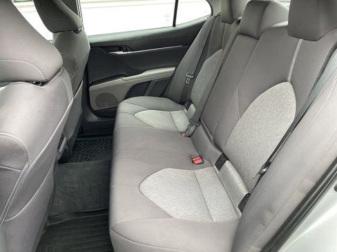 Used 2022 Toyota Camry LE image 34