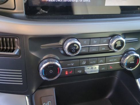 Used 2024 Ford F150 Lightning XLT image 23