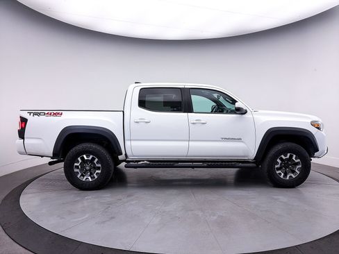 Used 2021 Toyota Tacoma TRD Off-Road w/ Technology Package AWD/4WD image 41