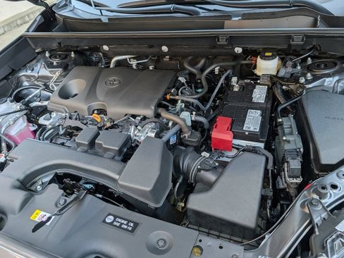 Used 2025 Toyota RAV4 LE image 20