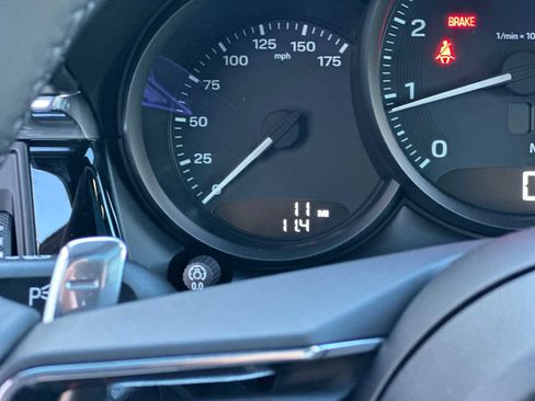 New 2026 Porsche Macan image 27