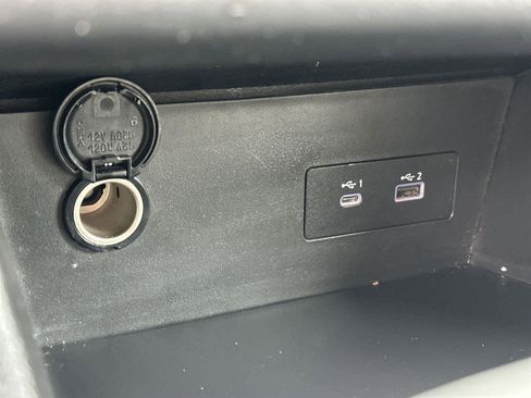 Used 2022 Nissan Pathfinder SV w/ SV Premium Package image 25