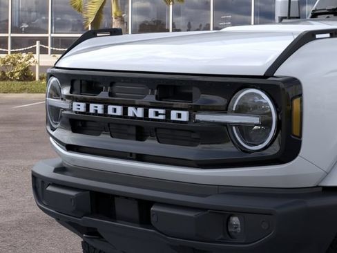 New 2026 Ford Bronco Outer Banks AWD/4WD image 19