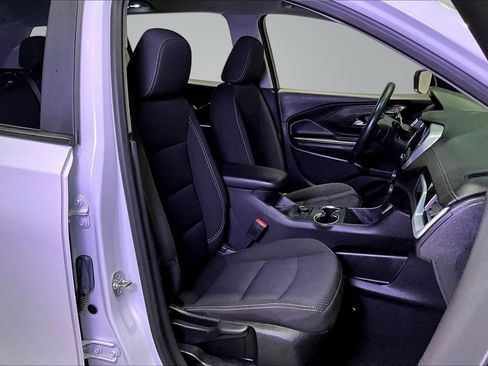 Used 2024 GMC Terrain SLE FWD image 29