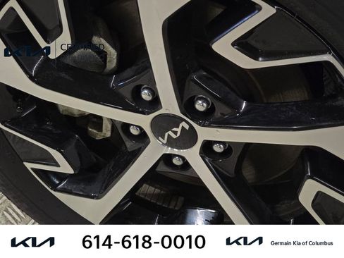 Certified 2025 Kia Sportage EX image 13