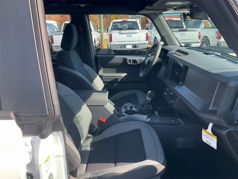 New 2025 Ford Bronco 4-Door w/ Sasquatch Package image 12