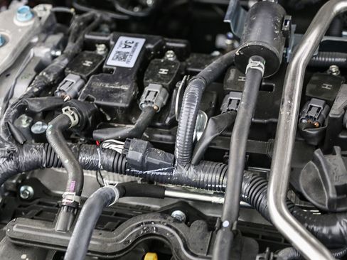 Used 2025 Nissan Sentra SV w/ SV Premium Package image 12