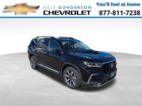 Used 2025 Honda Pilot Elite image 1