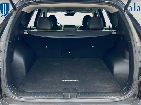 Certified 2024 Hyundai Tucson SEL w/ Convenience Package FWD image 9
