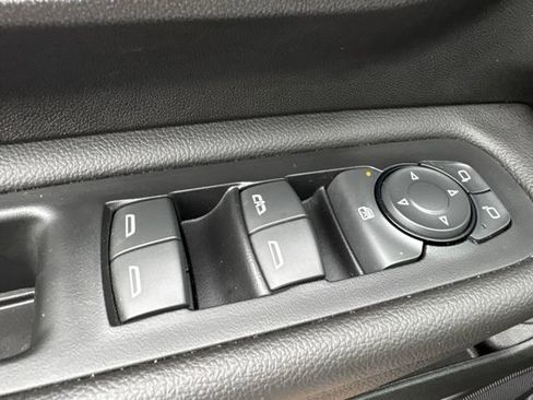 Used 2023 GMC Terrain SLE w/ Driver Convenience Package AWD/4WD image 12