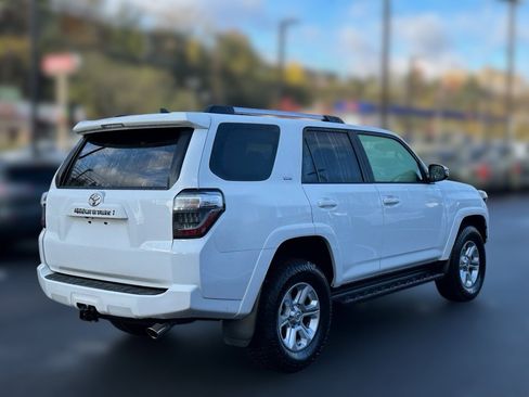 Used 2020 Toyota 4Runner SR5 Premium image 32