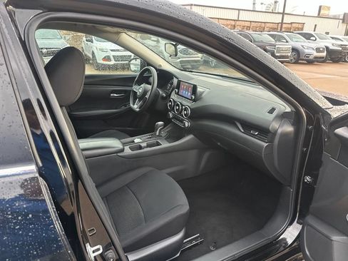 Used 2023 Nissan Sentra S FWD image 21