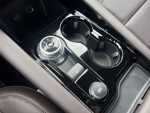 New 2026 Ford Explorer Platinum RWD image 8