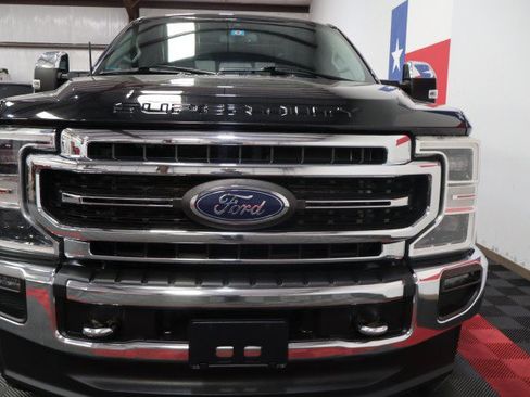 Used 2021 Ford F250 Lariat w/ Lariat Ultimate Package AWD/4WD image 23