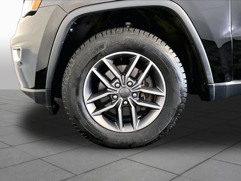 Used 2020 Jeep Grand Cherokee Limited AWD/4WD image 11