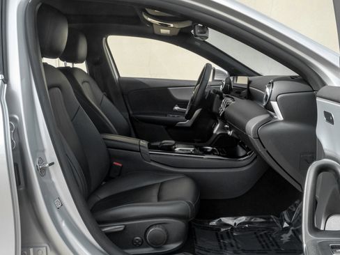 Used 2022 Mercedes-Benz A 220 image 33