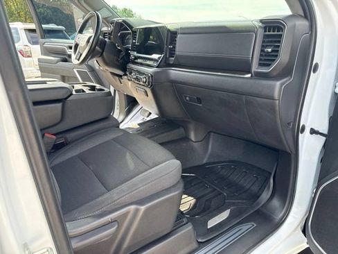 Used 2024 GMC Sierra 2500 SLE w/ SLE Value Package AWD/4WD image 26
