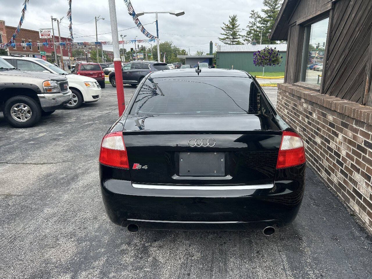 Used 2005 Audi S4 Sedan AWD/4WD image 3
