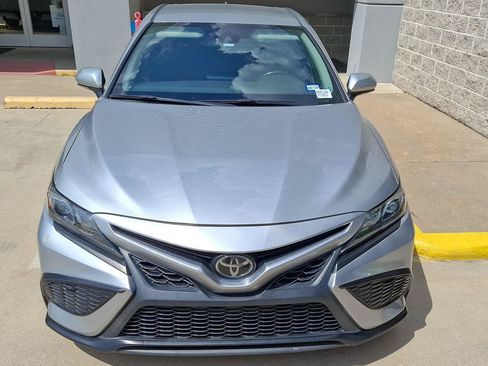 Used 2023 Toyota Camry SE FWD image 6