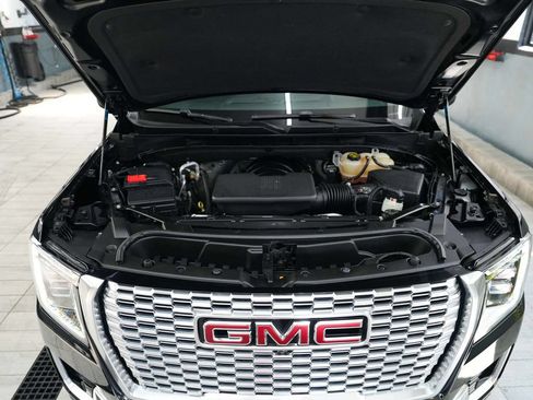 Used 2022 GMC Yukon XL Denali AWD/4WD image 43