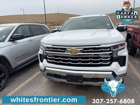 Used 2025 Chevrolet Silverado 1500 LTZ AWD/4WD image 2