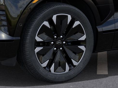 Used 2024 Chevrolet Blazer EV RS AWD/4WD image 9