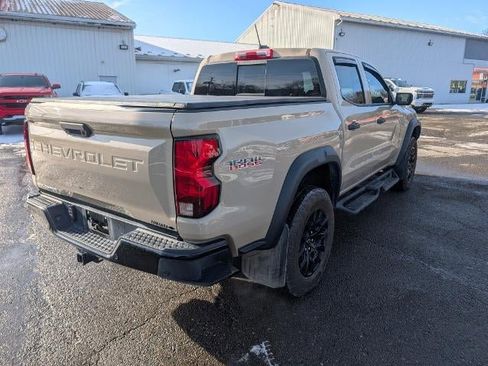 Used 2024 Chevrolet Colorado Trail Boss w/ Technology Package image 4