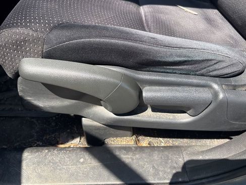 Used 2012 Honda CR-V EX image 17