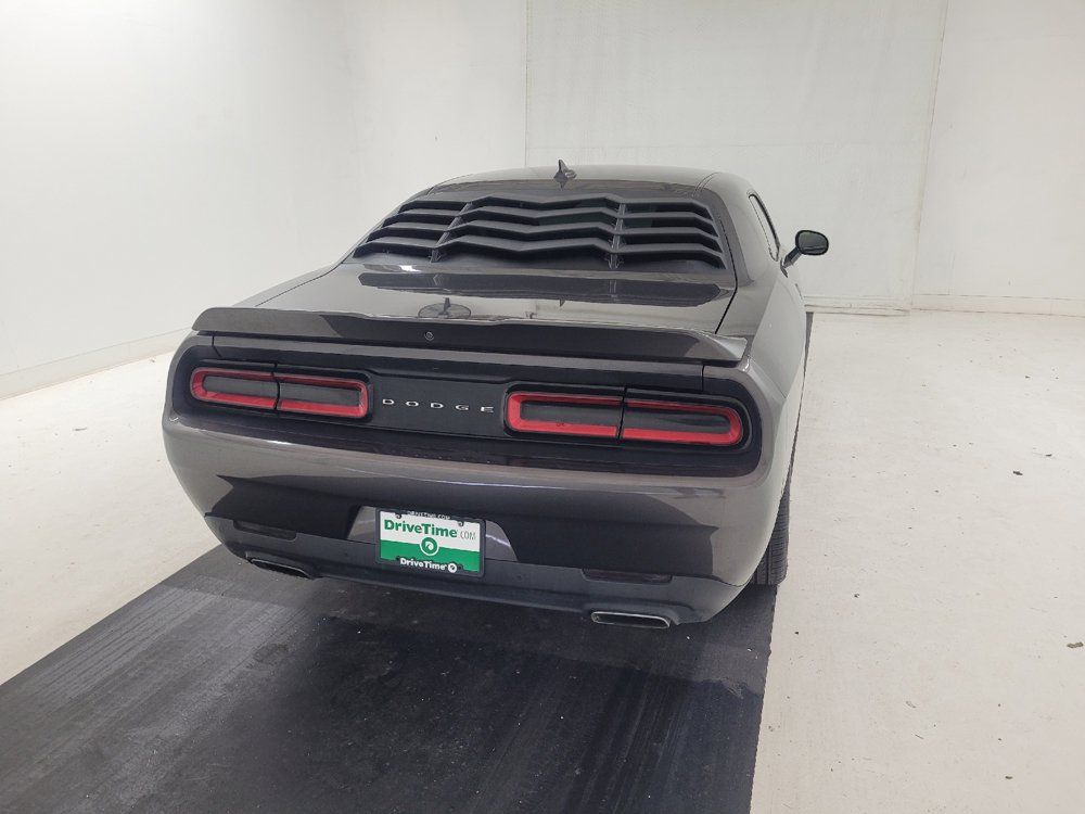 Used 2016 Dodge Challenger SXT w/ Sound Group RWD image 7