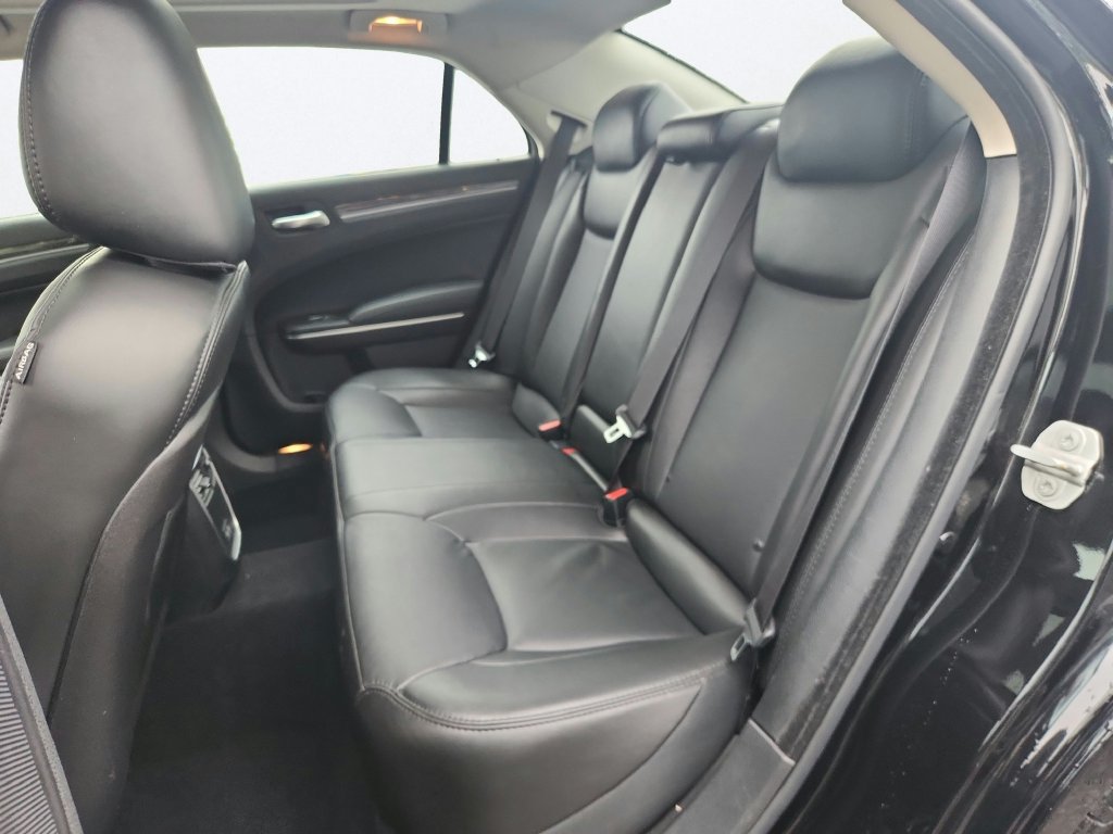 Used 2019 Chrysler 300 Touring L w/ Quick Order Package 22F AWD/4WD image 22