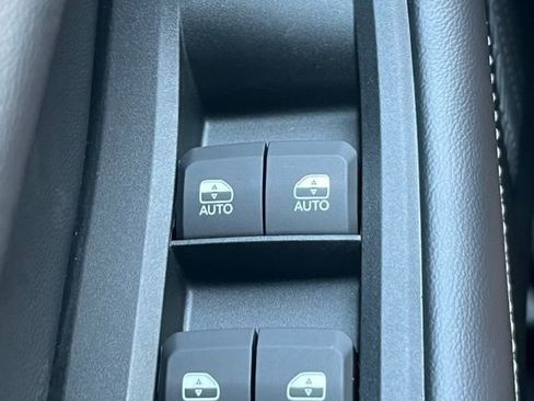 New 2025 Jeep Grand Cherokee L Laredo w/ Trailer Tow Package image 6