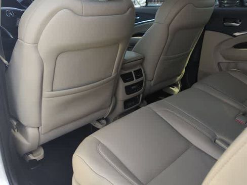 Used 2020 Acura MDX SH-AWD image 18
