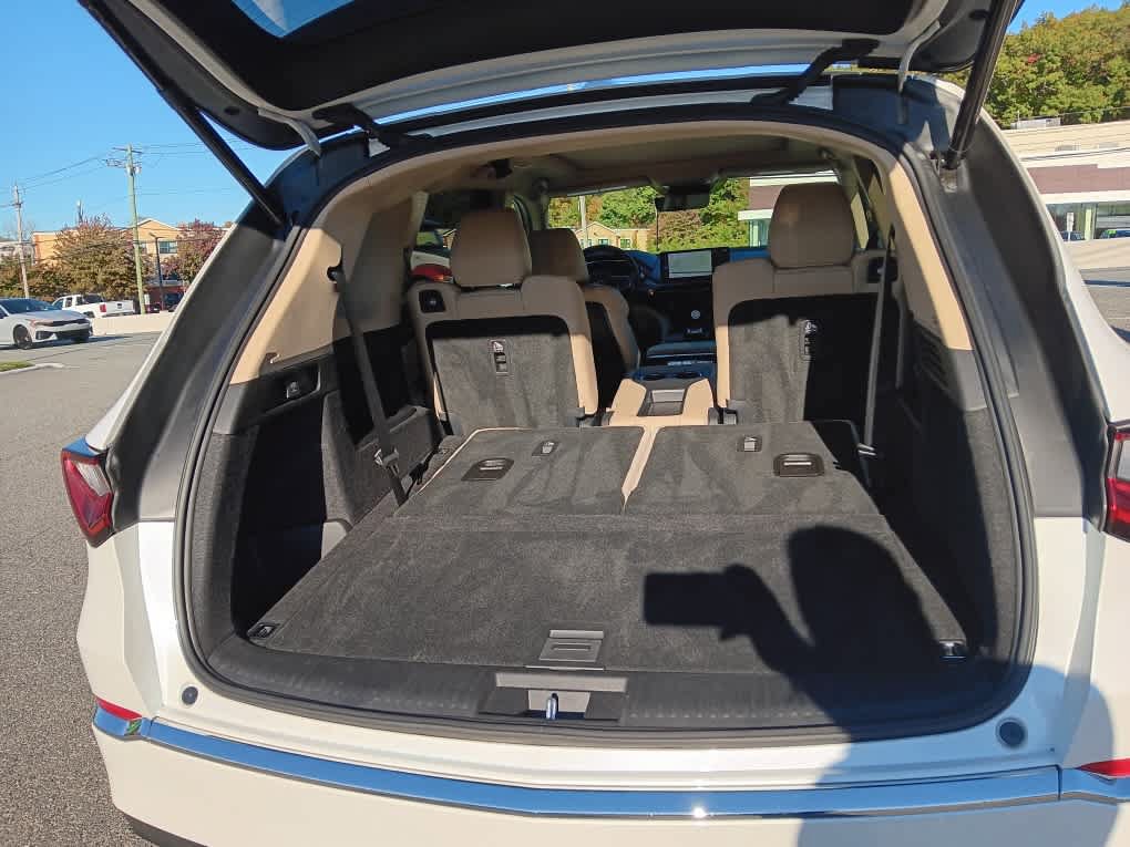 Used 2026 Acura MDX SH-AWD image 36