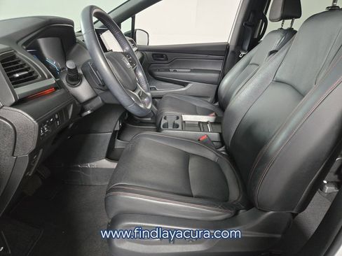 Used 2023 Honda Odyssey Sport image 12