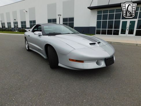 Used 1997 Pontiac Firebird Trans Am image 23