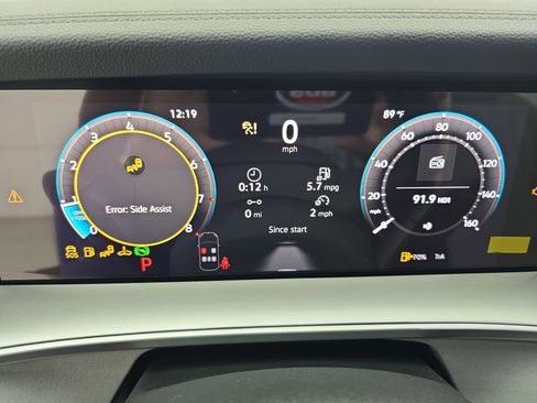 New 2026 Volkswagen Tiguan SE R-Line FWD image 19