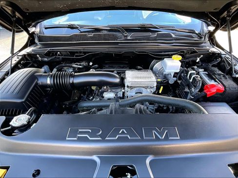 Used 2024 RAM 1500 Laramie image 29