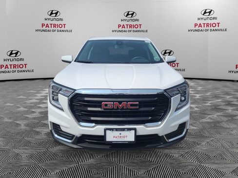 Used 2024 GMC Terrain SLE AWD/4WD image 8