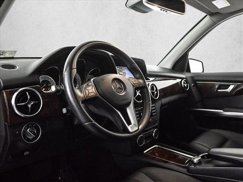 Used 2013 Mercedes-Benz GLK 350 4MATIC image 10