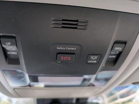 Used 2019 Lexus RX 450h AWD w/ Navigation Package image 21