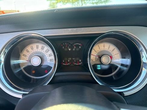 Used 2011 Ford Mustang Premium w/ 203A Rapid Spec Order Code RWD image 17