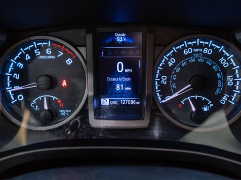 Used 2019 Toyota Tacoma TRD Off-Road image 28