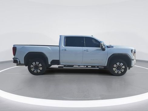 Used 2026 GMC Sierra 2500 Denali w/ Denali Reserve Package image 2