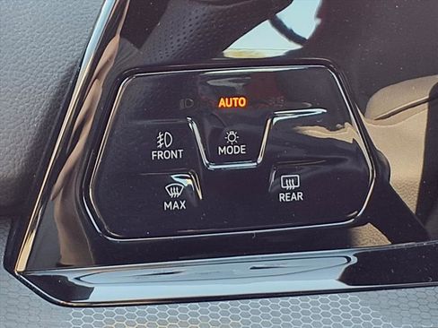 Used 2024 Volkswagen GTI SE image 12