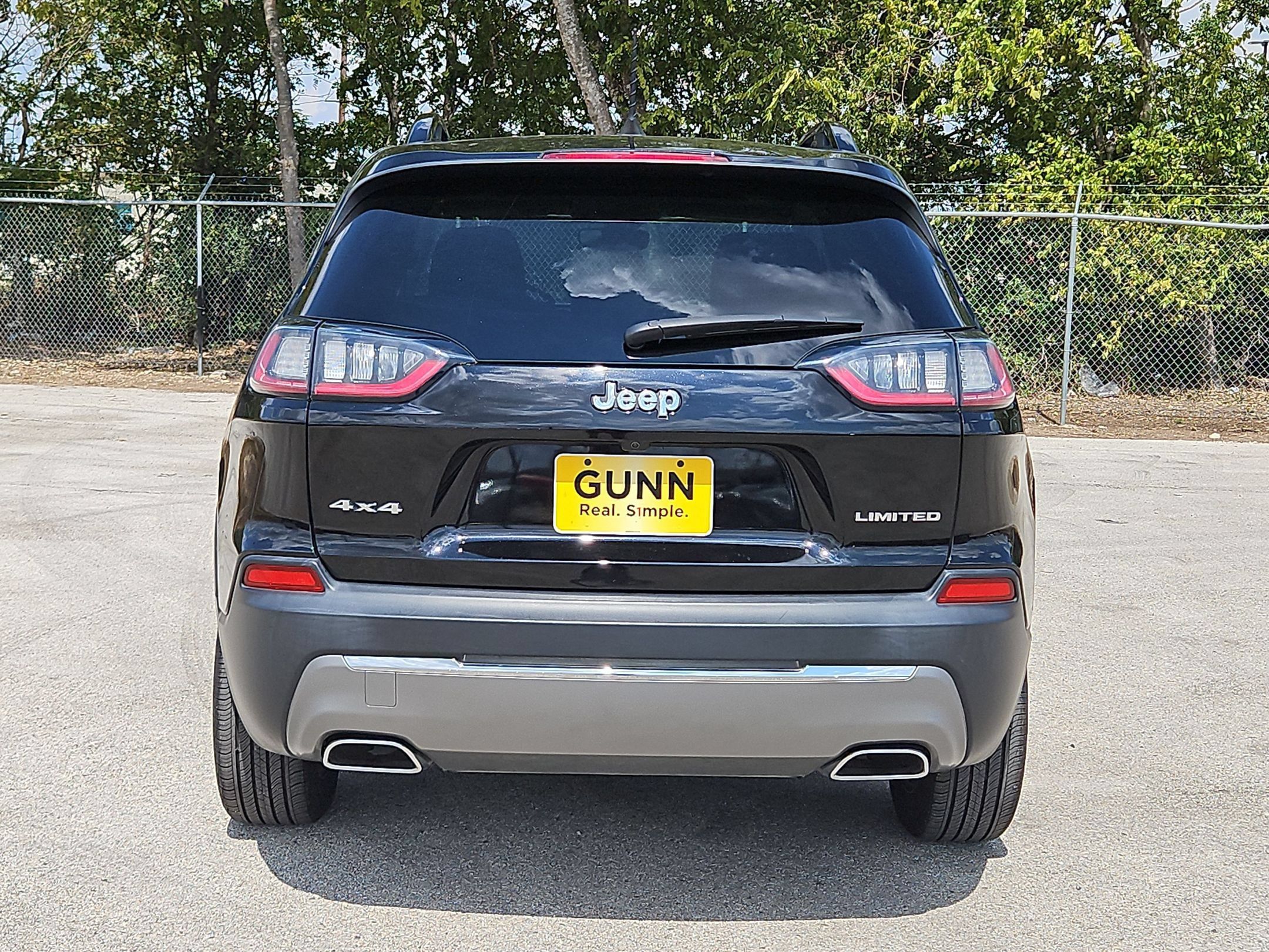 Used 2022 Jeep Cherokee Limited AWD/4WD image 4