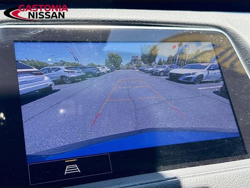 Used 2023 Cadillac XT4 Premium Luxury w/ Cold Weather Package FWD image 17