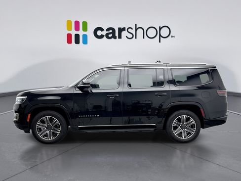 Used 2023 Jeep Wagoneer 4WD w/ Premium Group I image 2